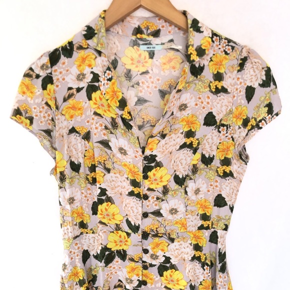 Urban Outfitters Kimchi Blue Floral Romper Sz 2 - Picture 4 of 7